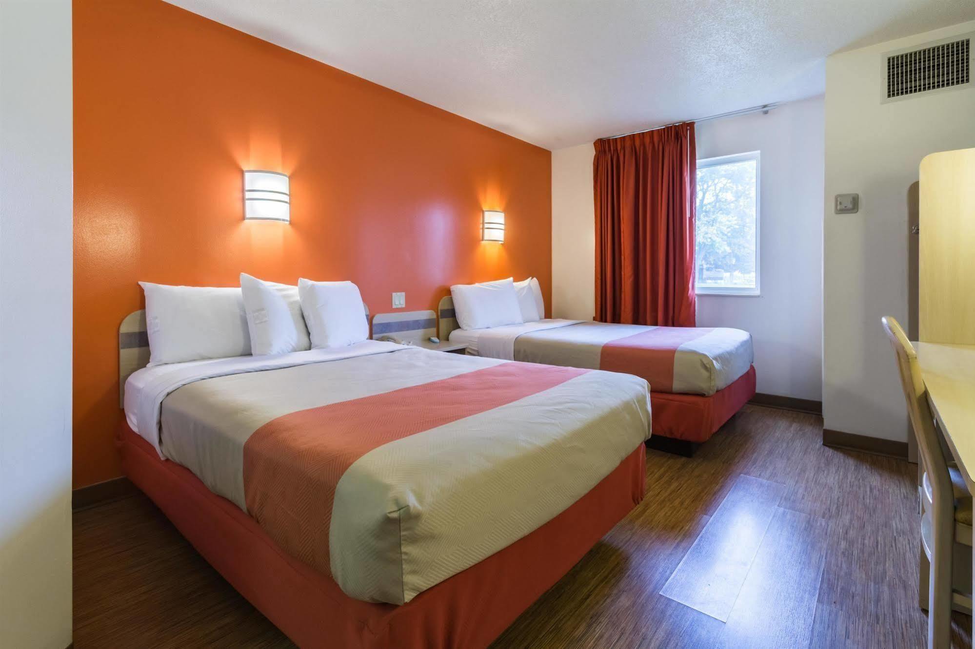 Motel 6-Milan, Oh - Sandusky Εξωτερικό φωτογραφία